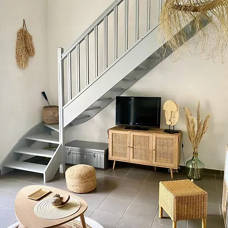 Maison De Au Calme 4 Personnes Avec Piscine Holiday home *