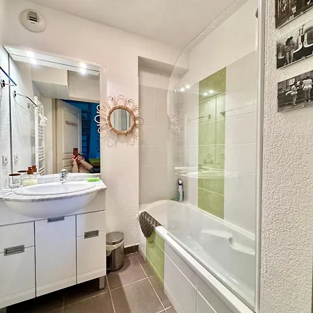 Holiday home Maison De Au Calme 4 Personnes Avec Piscine Aubignan