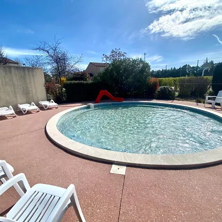 Maison De Au Calme 4 Personnes Avec Piscine Hébergement de vacances Aubignan