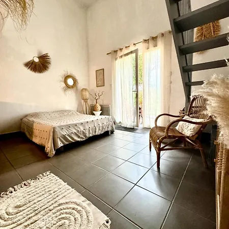 Maison De Au Calme 4 Personnes Avec Piscine